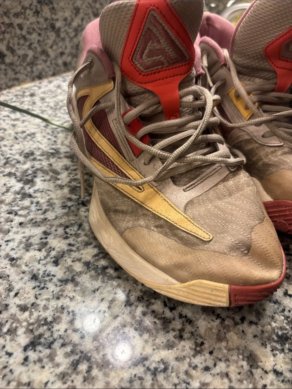 Nike Giannis Immortality 3 Neutral-Tone Athletic Sneakers with Pink Accents